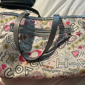 Pink butterfly 🦋 coach tote bag with tons of compartments for storage